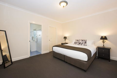 Colonial Court Villas - Kingaroy Accommodation 14