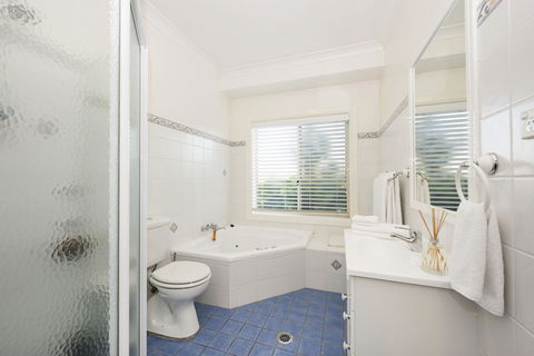 Colonial Court Villas - Kingaroy Accommodation 10