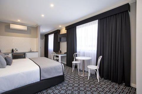 CH Boutique Hotel & Apartments, Ascend Hotel Collection - Kingaroy Accommodation 3