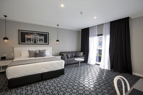 CH Boutique Hotel & Apartments, Ascend Hotel Collection - Kingaroy Accommodation 1