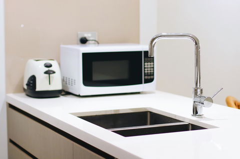 Modern & Cosy 2-Bedroom Apartment Hornsby - Kingaroy Accommodation 9