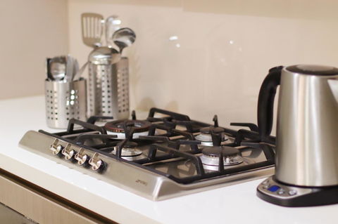 Modern & Cosy 2-Bedroom Apartment Hornsby - Kingaroy Accommodation 10