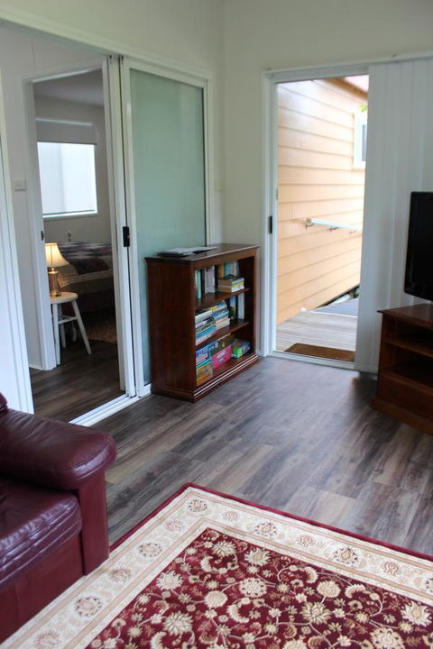 Little Gem - Kingaroy Accommodation 9