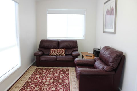 Little Gem - Kingaroy Accommodation 6