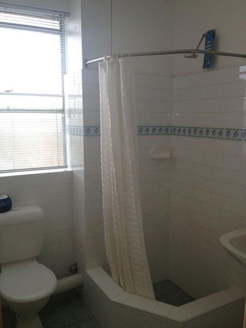 Oxley Cove Holiday Apartment - Kingaroy Accommodation 10