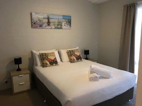 Mariner Bay Apartments - Kingaroy Accommodation 11