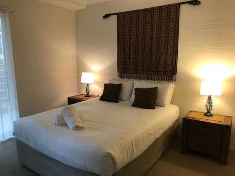 Mariner Bay Apartments - Kingaroy Accommodation 6