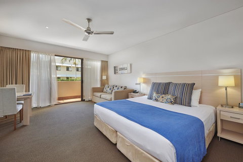 Waves Byron Bay - Kingaroy Accommodation 27