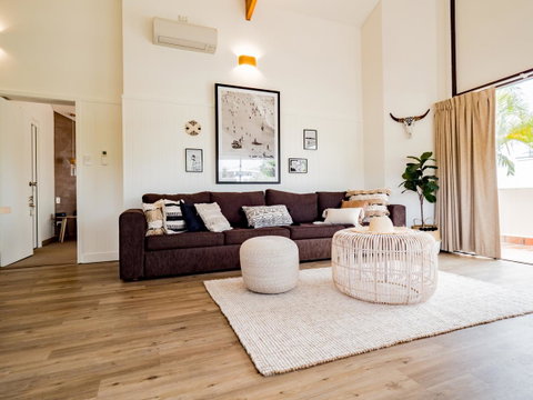 Waves Byron Bay - Kingaroy Accommodation 9