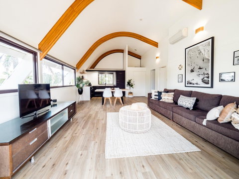 Waves Byron Bay - Kingaroy Accommodation 8