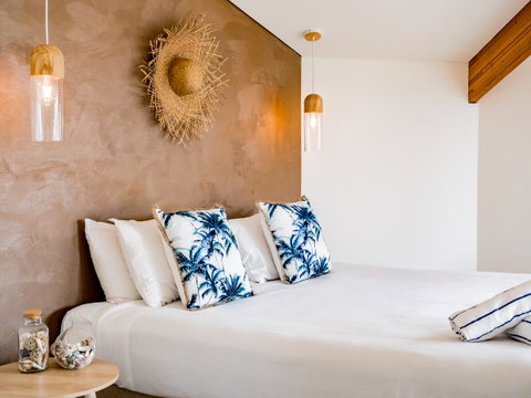Waves Byron Bay - Kingaroy Accommodation 3