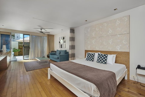 Waves Byron Bay - Kingaroy Accommodation 42