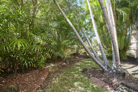 Waves Byron Bay - Kingaroy Accommodation 44