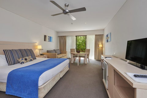 Waves Byron Bay - Kingaroy Accommodation 26