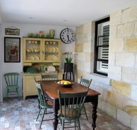 Apple Tree Cottage - Kingaroy Accommodation