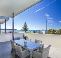 Beachfront Apartment Unit 2 - Kingaroy Accommodation
