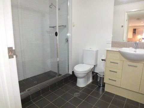 Pacific Marina Apartments - Kingaroy Accommodation 12