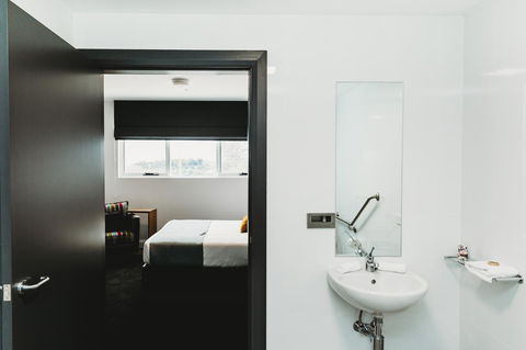 Coniston Hotel Wollongong - Kingaroy Accommodation 27