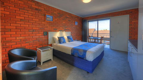 Pelican Motor Inn - Kingaroy Accommodation 2