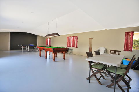 Neptune I Absolute Beachfront I Stunning Views - Kingaroy Accommodation 22