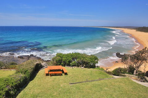 Neptune I Absolute Beachfront I Stunning Views - Kingaroy Accommodation 29
