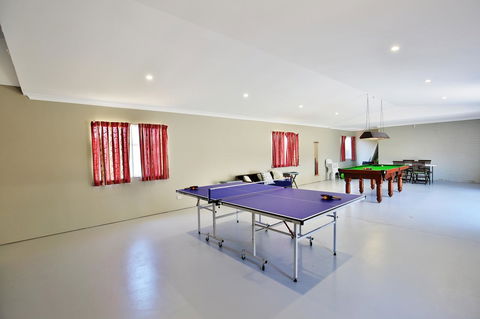 Neptune I Absolute Beachfront I Stunning Views - Kingaroy Accommodation 21