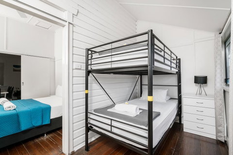 Club Byron Accommodation - Kingaroy Accommodation 13