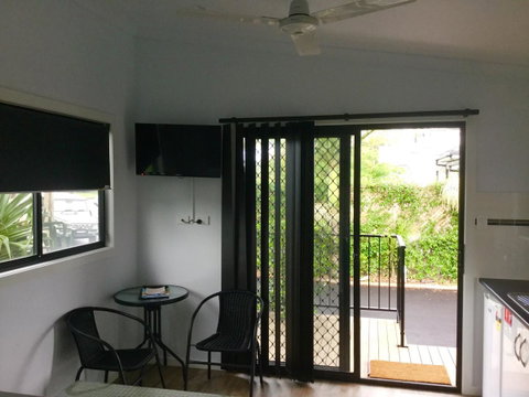 Club Byron Accommodation - Kingaroy Accommodation 4