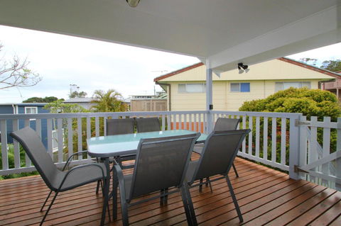 Anglesea, 17 Hodgson Street - Kingaroy Accommodation 5