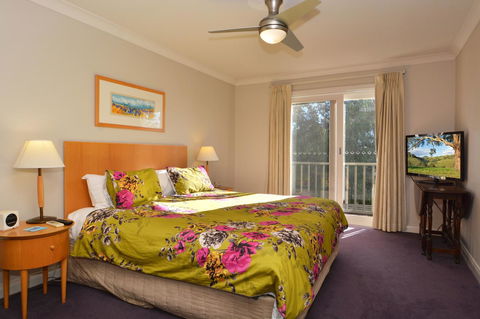 Villa 3br Chianti Villa Located Within Cypress Lakes Resort - Kingaroy Accommodation 8