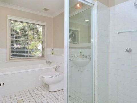 Villa 3br Chianti Villa Located Within Cypress Lakes Resort - Kingaroy Accommodation 10