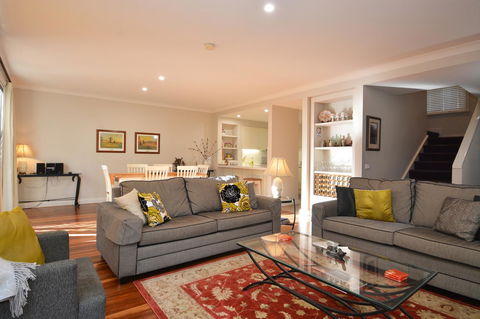 Villa 3br Chianti Villa Located Within Cypress Lakes Resort - Kingaroy Accommodation 2