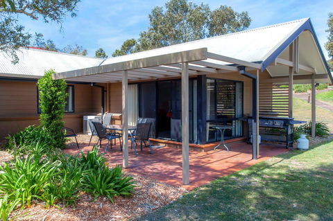 Condo 105 @ Horizons Golf Resort - Salamander Bay NSW - Kingaroy Accommodation 2