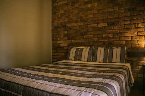 Ironstone Estate Lovedale - Kingaroy Accommodation 15