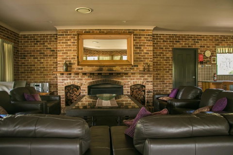 Ironstone Estate Lovedale - Kingaroy Accommodation 25