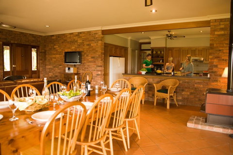 Ironstone Estate Lovedale - Kingaroy Accommodation 37