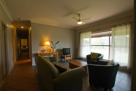 Ironstone Estate Lovedale - Kingaroy Accommodation 34