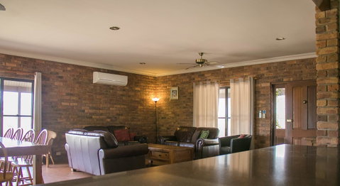 Ironstone Estate Lovedale - Kingaroy Accommodation 17