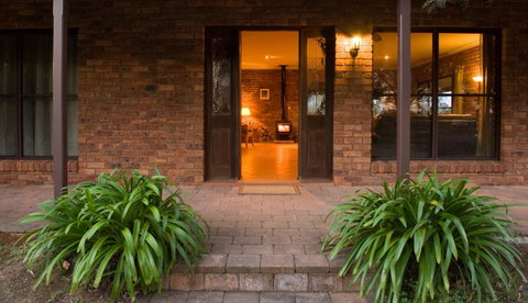 Ironstone Estate Lovedale - Kingaroy Accommodation 38
