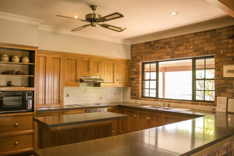 Ironstone Estate Lovedale - Kingaroy Accommodation 4