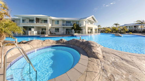 Oaks Port Stephens Pacific Blue Resort - Kingaroy Accommodation 1