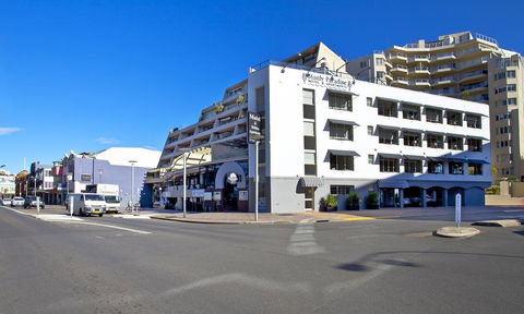 Manly Paradise Motel & Apartments - Kingaroy Accommodation 0