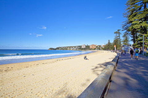 Manly Paradise Motel & Apartments - Kingaroy Accommodation 3