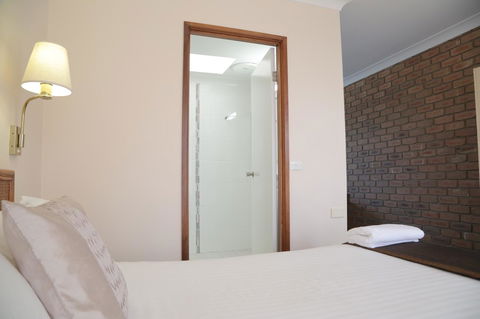 Sapphire Waters Motor Inn - Kingaroy Accommodation 31