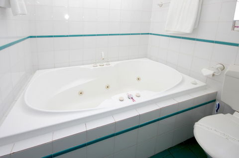 Sapphire Waters Motor Inn - Kingaroy Accommodation 25