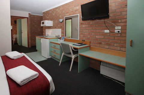 Sapphire Waters Motor Inn - Kingaroy Accommodation 23