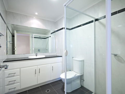 Messines Street, Breakwater Apartment, 104 - Kingaroy Accommodation 6