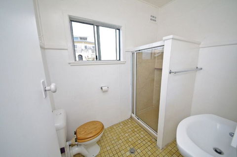Apollo 1, 9 Hodgson Street - Kingaroy Accommodation 5