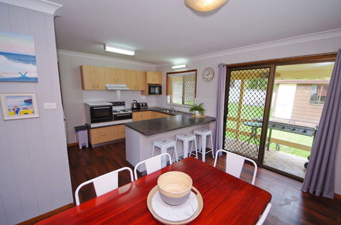 Breakaway, 11 Scott Street - Kingaroy Accommodation 4
