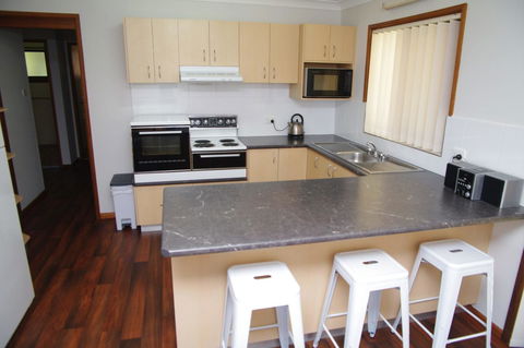 Breakaway, 11 Scott Street - Kingaroy Accommodation 1